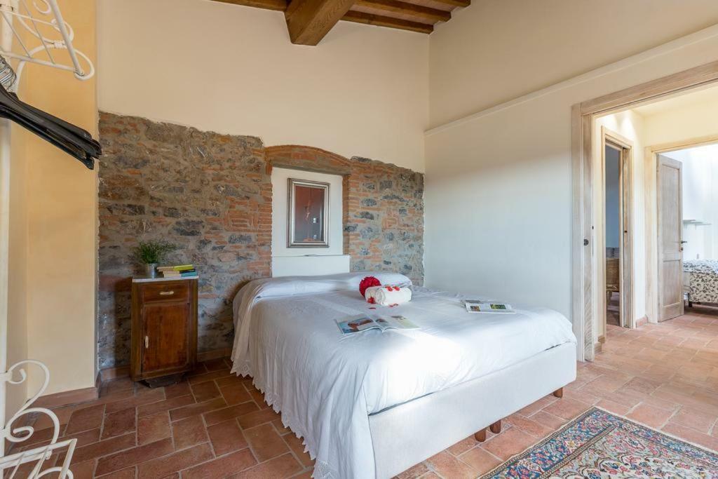 Relais Del Lago E Relais Del Monte Filettole Exteriör bild